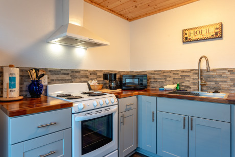Apartment, Full Kitchen, Partial Bay View
