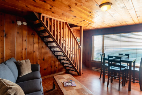 Queen Loft with Kitchen, Bay View