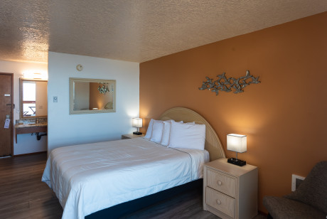 Queen Room with Balcony, Bay View