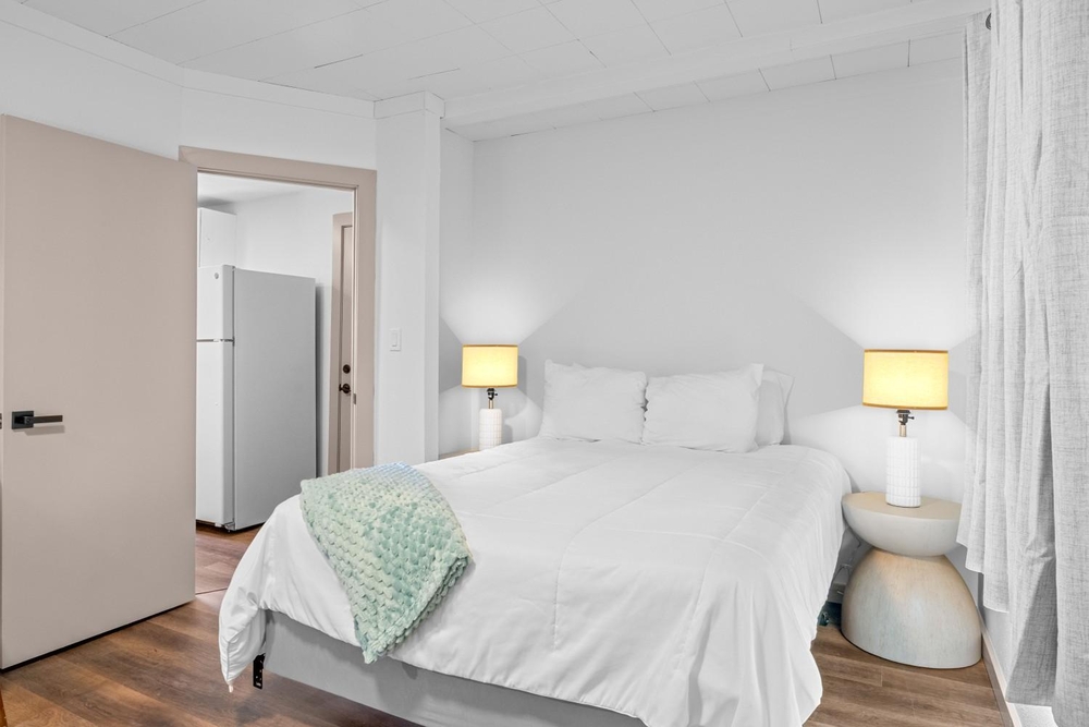 5-Bedroom, 2-Bath Partial Bay View House | Sleeps 10